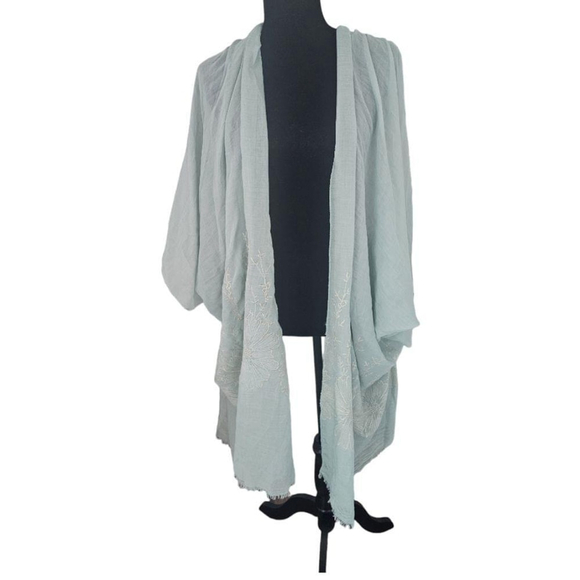 Monday Muse Handmade in Toronto Embroidered Kimono silver floral embroidery O/S - Picture 2 of 8